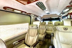 Xe Ford Transit Limousine 2015