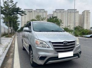 Xe Toyota Innova 2.0E 2016