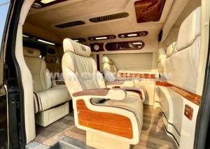 Xe Ford Transit Limousine 2015