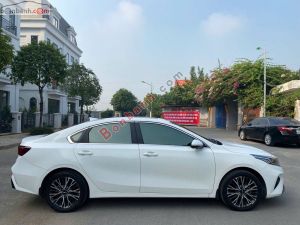 Xe Kia K3 Premium 2.0 AT 2022