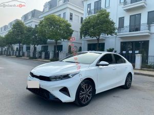 Xe Kia K3 Premium 2.0 AT 2022