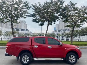 Xe Mitsubishi Triton 4x2 AT 2019