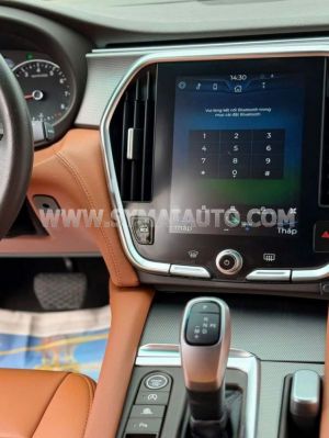 Xe VinFast Lux A 2.0 Plus 2.0 AT 2021