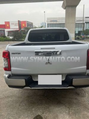 Xe Mitsubishi Triton 4x2 AT Mivec 2021