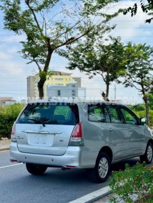Xe Toyota Innova G 2010