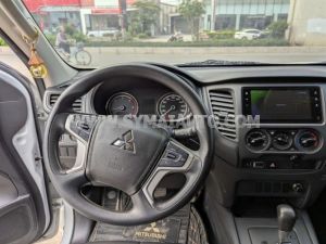 Xe Mitsubishi Triton 4x2 AT Mivec 2022