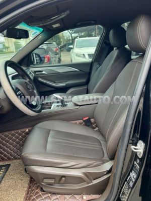 Xe VinFast Lux SA 2.0 Plus 2.0 AT 2019