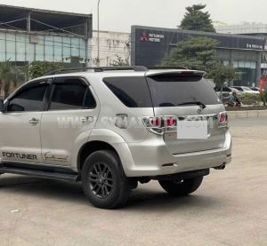 Xe Toyota Fortuner 2.5G 2015