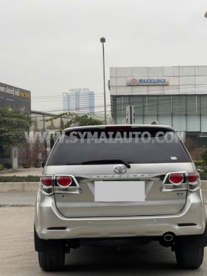 Xe Toyota Fortuner 2.5G 2015