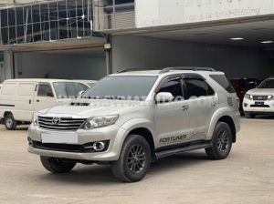 Xe Toyota Fortuner 2.5G 2015