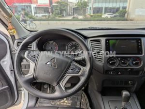 Xe Mitsubishi Triton 4x2 AT Mivec 2022