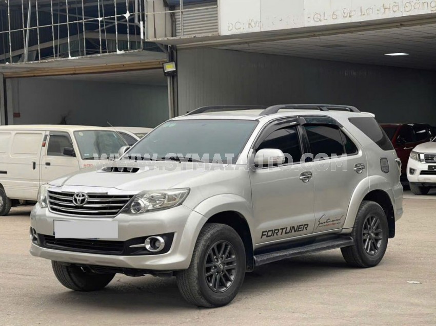 Toyota Fortuner 2.5G 2015