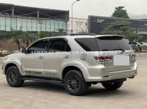 Xe Toyota Fortuner 2.5G 2015