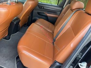 Xe Toyota Hilux 2.4L 4x2 AT 2021