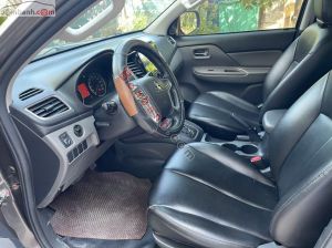 Xe Mitsubishi Triton 4x2 AT 2019