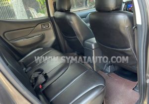 Xe Mitsubishi Triton 4x2 AT 2019
