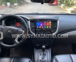 Xe Mitsubishi Triton 4x2 AT 2019