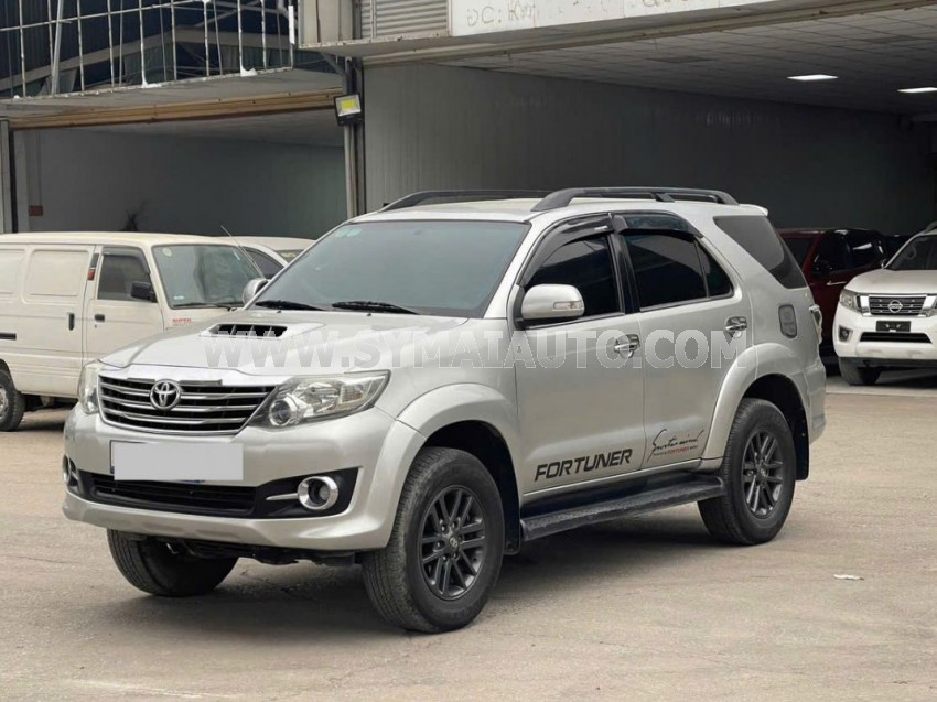 Toyota Fortuner 2.5G 2015