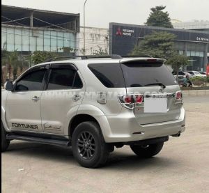Xe Toyota Fortuner 2.5G 2015