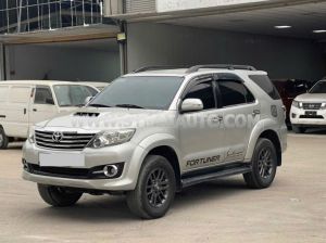 Xe Toyota Fortuner 2.5G 2015